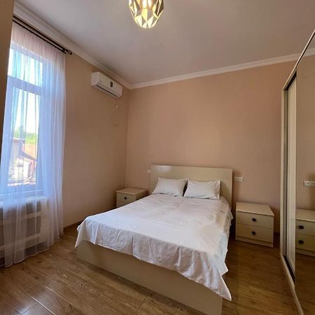 Guest House Mtani Near Colchis Fountain Kutaisi Exterior foto